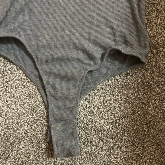 New Ribbed Bodysuit - Picture 3 of 4